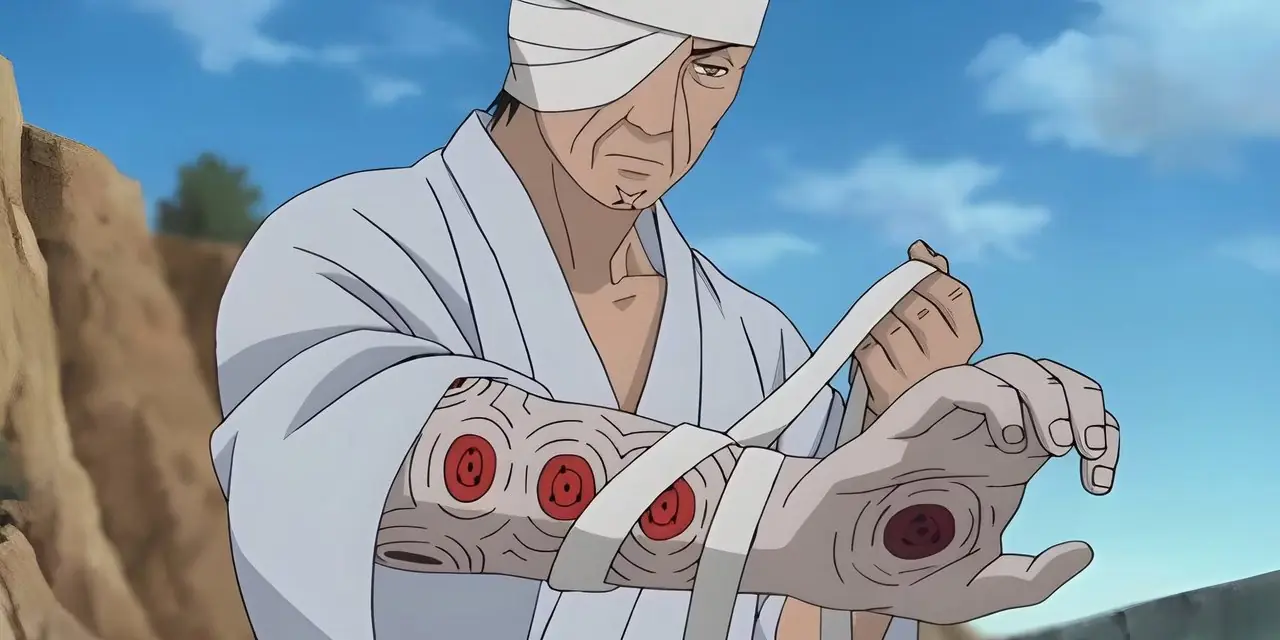Danzo Shimura onthult de Sharingans op zijn rechterarm.